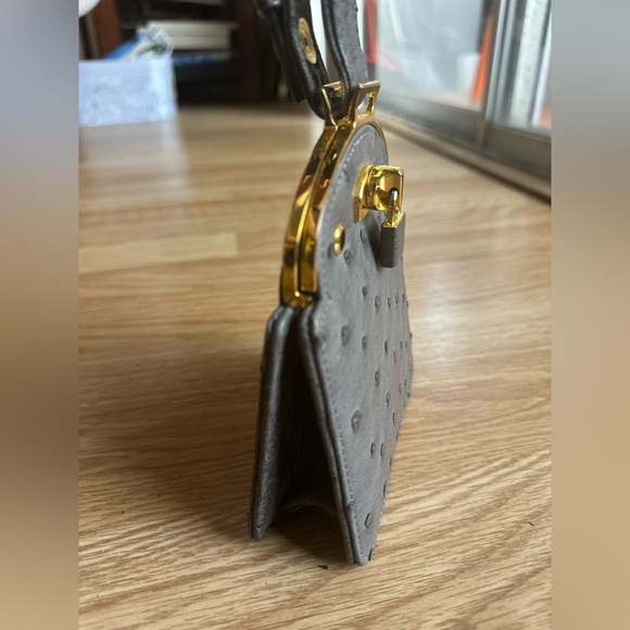 Giorgio’s of Palm Beach Vintage Ostrich Handbag - Picture 4 of 9